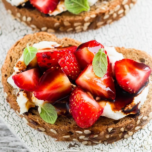 Strawberry balsamic toasts with ricotta cheese